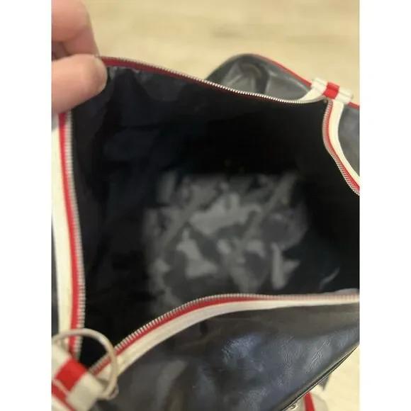 Fred Perry Classic Barrel Holdall Bag Duffle Travel‎ Black White Punk Oi! Blitz - Picture 11 of 14